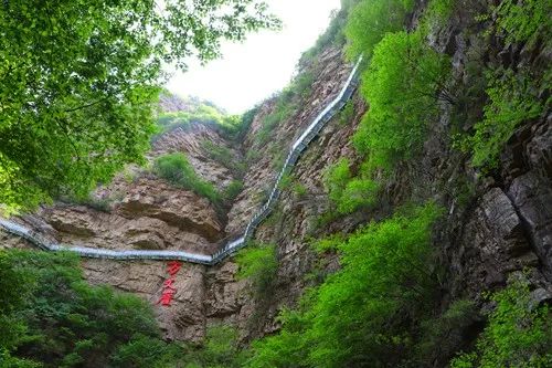 云端腳下：數(shù)據(jù)部小分隊的京東大峽谷徒步