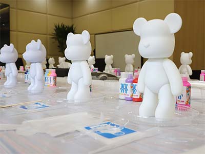 抽象派女神：3.8流體熊藝術(shù)展